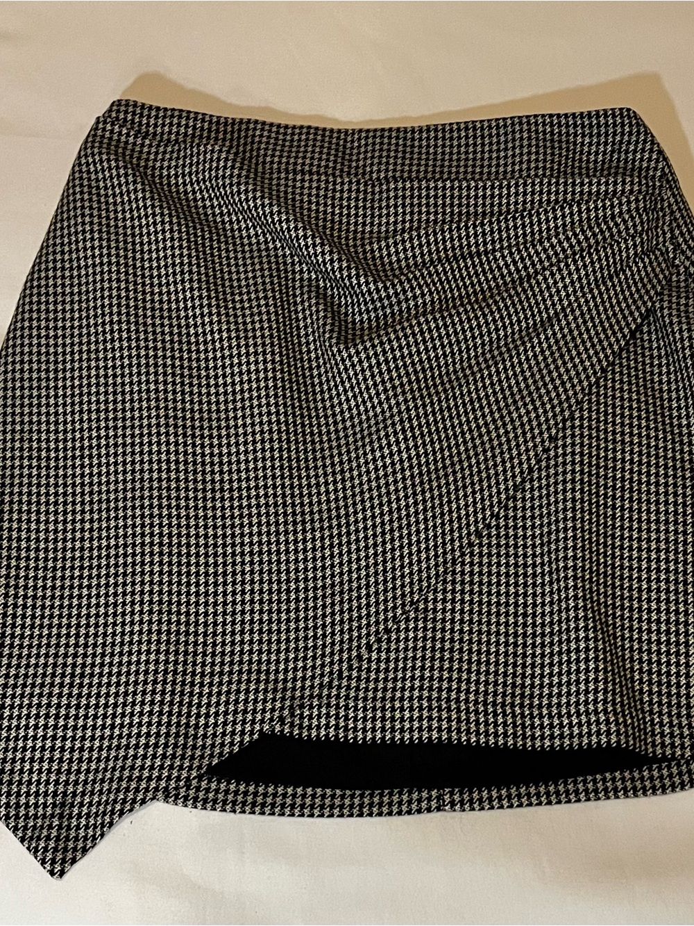 Nine West Black and White Houndstooth Mini Skirt